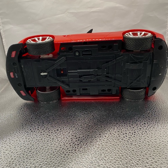 Chevy “Corvette” Stingray Remote Control Sports Car- 2009 - Picture 8 of 13